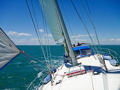 Bateau à voile en méditerranée